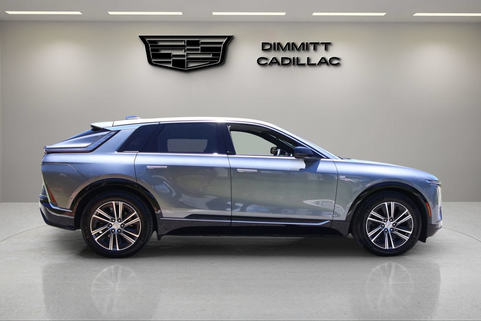 Certified 2023 Cadillac Lyriq 2WD image 4