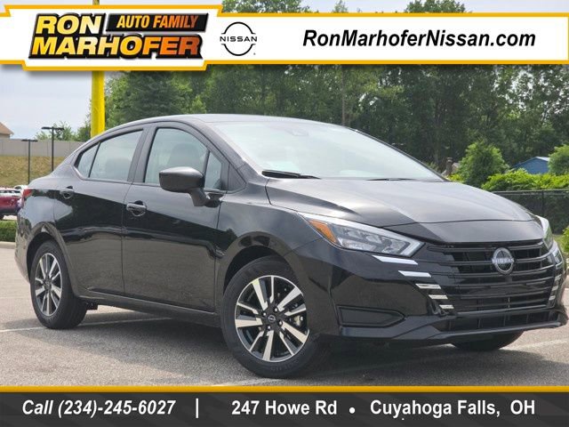 New 2025 Nissan Versa SV w/ Trunk Package