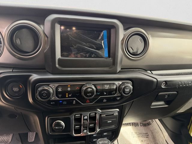 Used 2023 Jeep Wrangler Unlimited w/ Cold Weather Group image 11