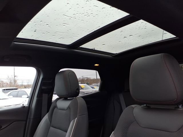 Used 2023 Chevrolet TrailBlazer RS w/ Sun and Liftgate Package image 19