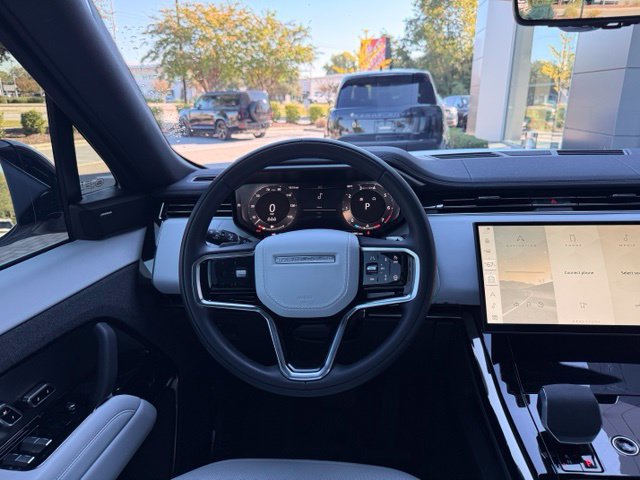 Certified 2026 Land Rover Range Rover Sport SE AWD/4WD image 11
