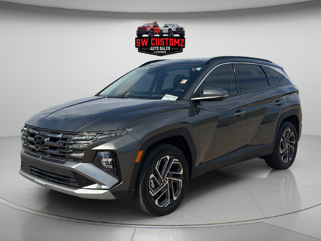 Used 2025 Hyundai Tucson Limited AWD/4WD image 3