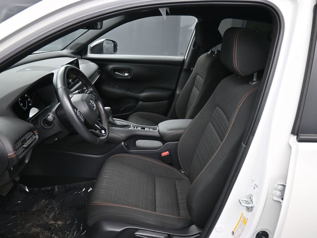 Certified 2024 Honda HR-V Sport image 18