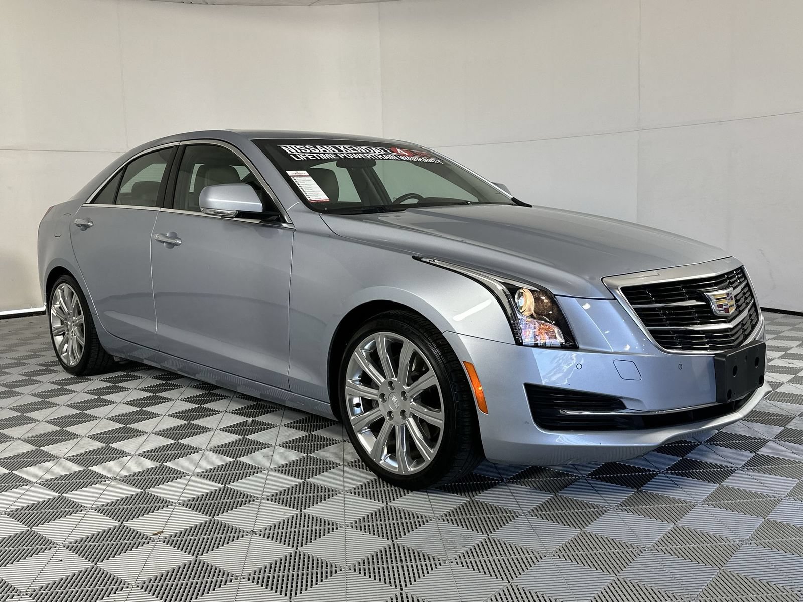 Used 2017 Cadillac ATS Luxury RWD image 2