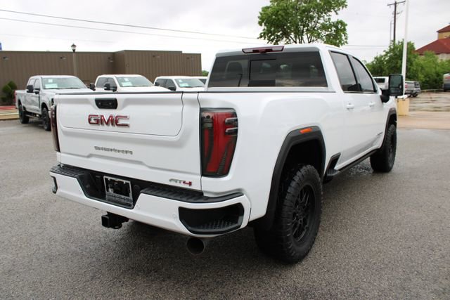 Used 2024 GMC Sierra 2500 AT4 w/ AT4 Premium Plus Package AWD/4WD image 5