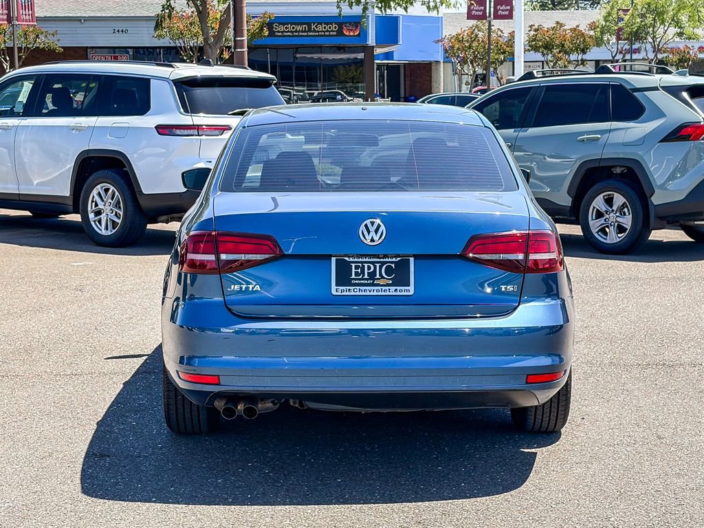 Used 2017 Volkswagen Jetta S w/ Jetta S Cold Weather Package FWD image 3