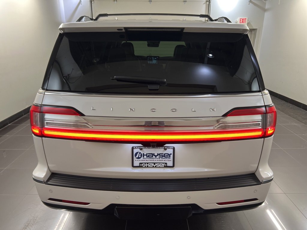 Used 2019 Lincoln Navigator L Reserve image 5
