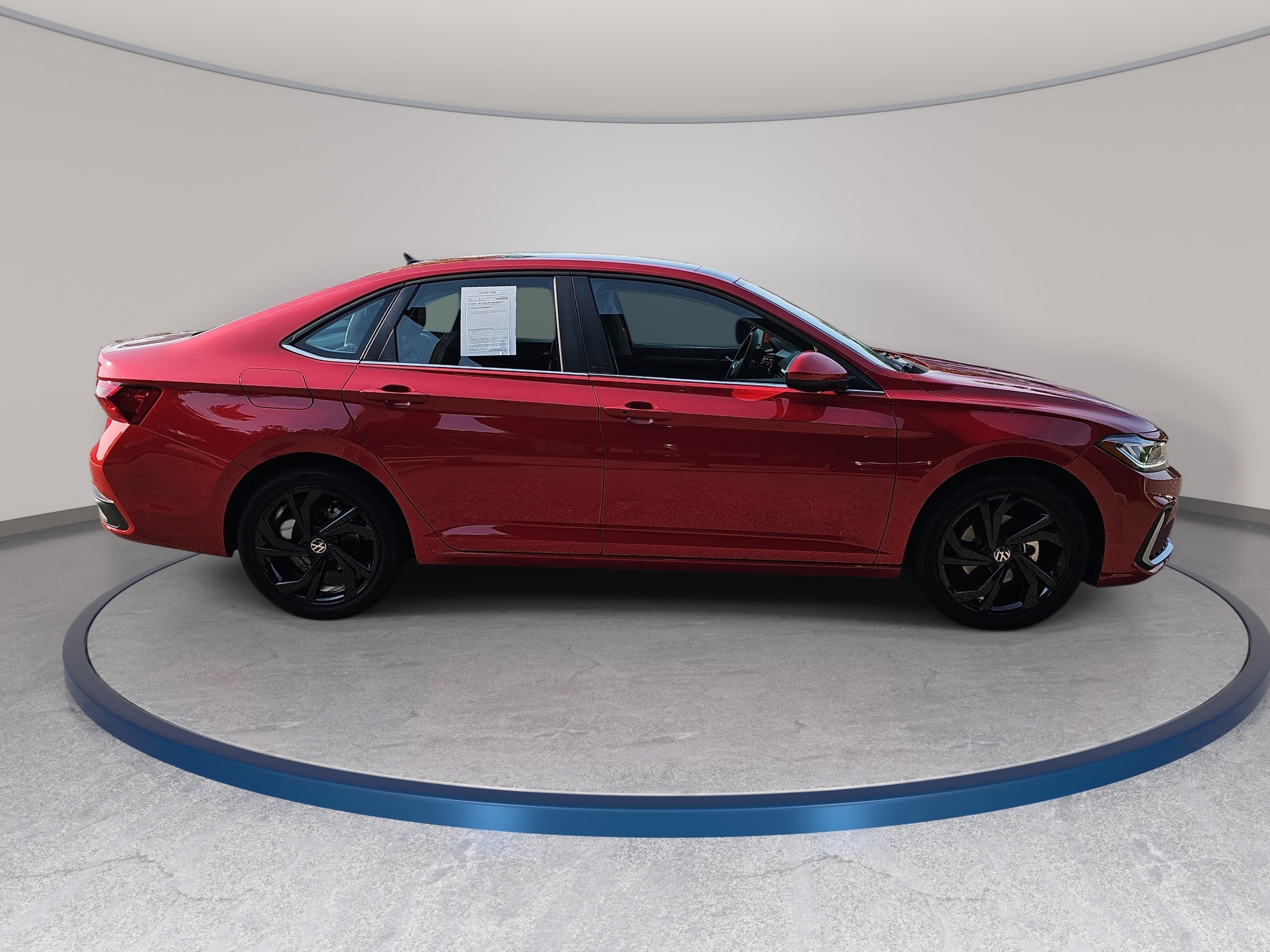 Used 2025 Volkswagen Jetta SE w/ Sunroof Package FWD image 4
