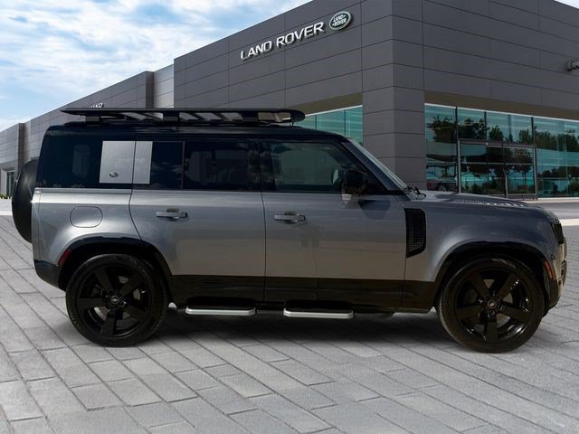 Used 2023 Land Rover Defender 110 X-Dynamic SE AWD/4WD image 6