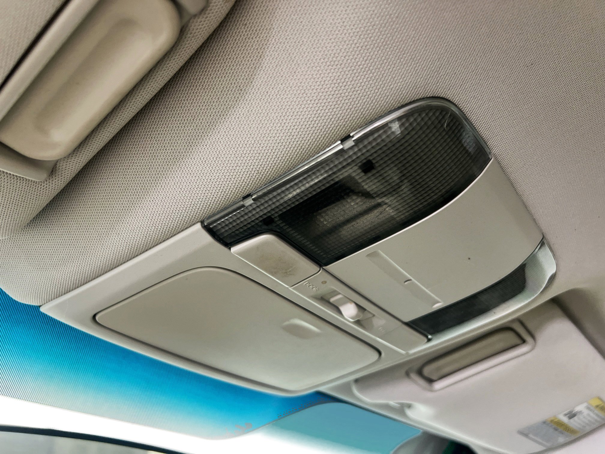 Used 2010 Subaru Legacy 2.5i Premium image 22