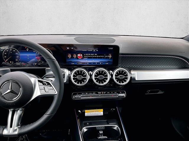 New 2026 Mercedes-Benz GLB 250 image 9