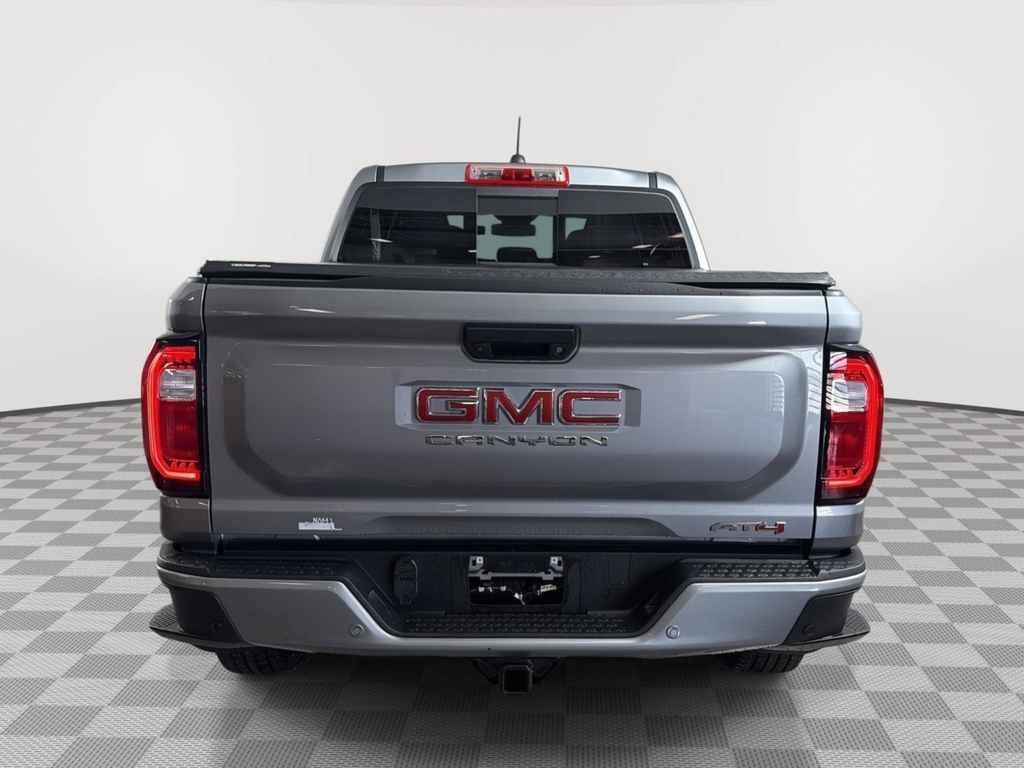 Used 2026 GMC Canyon AT4 w/ AT4 Premium Package AWD/4WD image 16