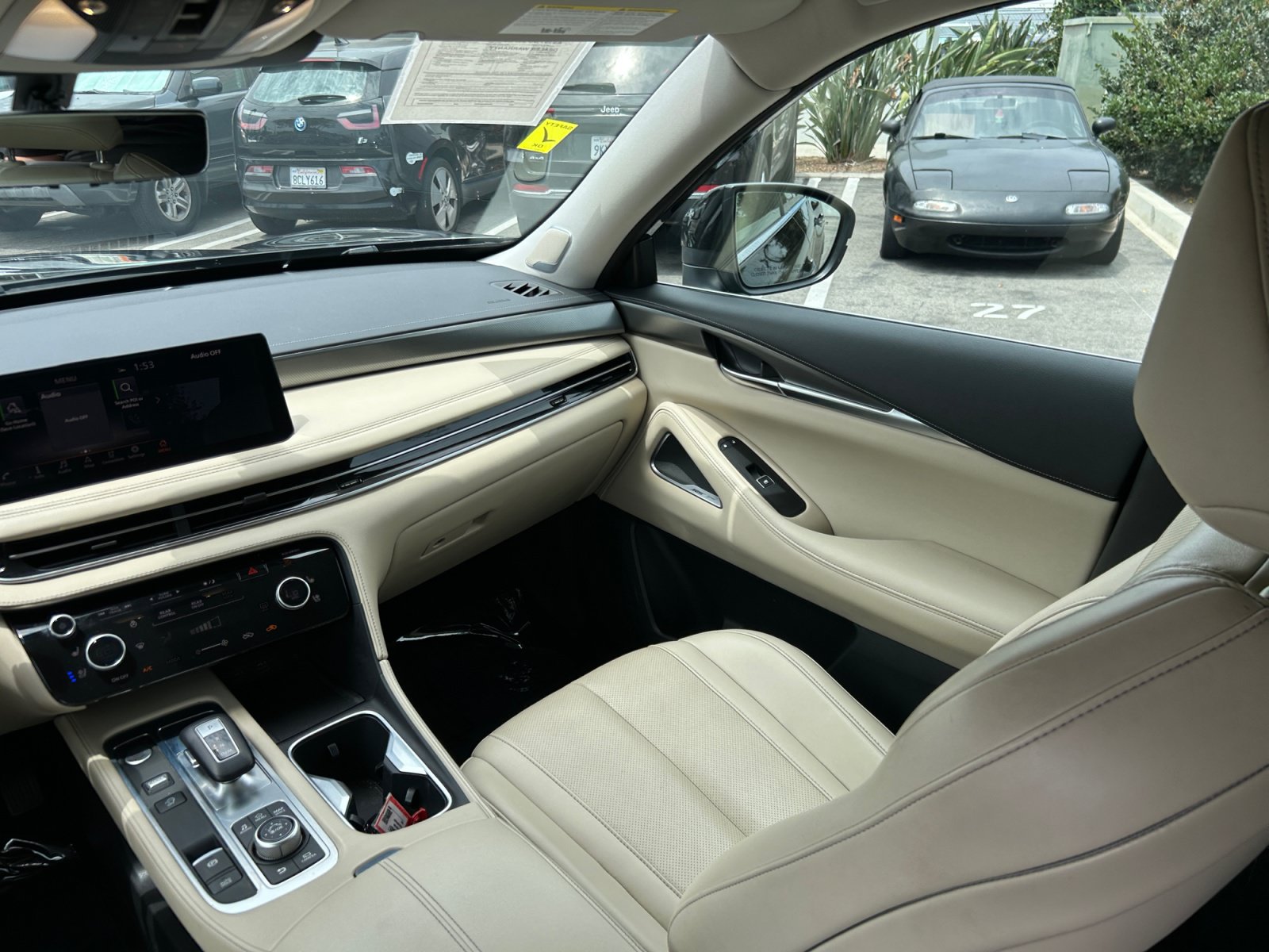 Used 2023 INFINITI QX60 Luxe w/ Vision Package FWD image 16