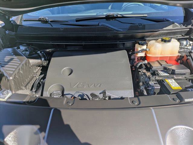 Used 2023 Chevrolet Traverse LT image 21