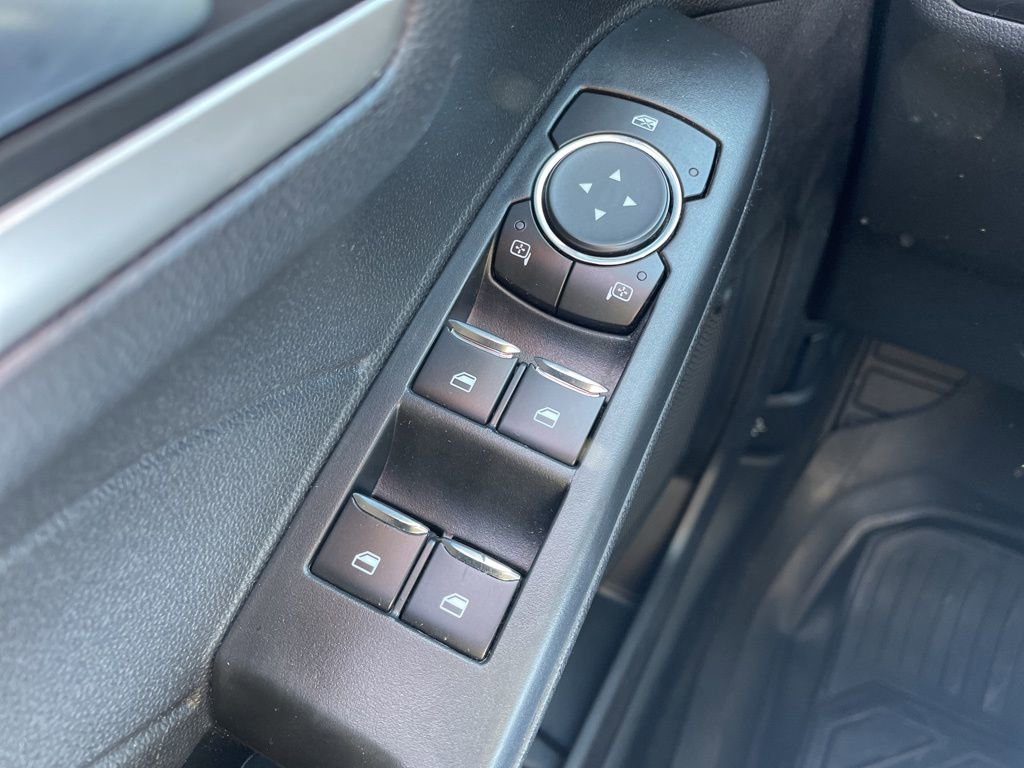 Used 2022 Ford Escape SEL w/ Technology Package image 25