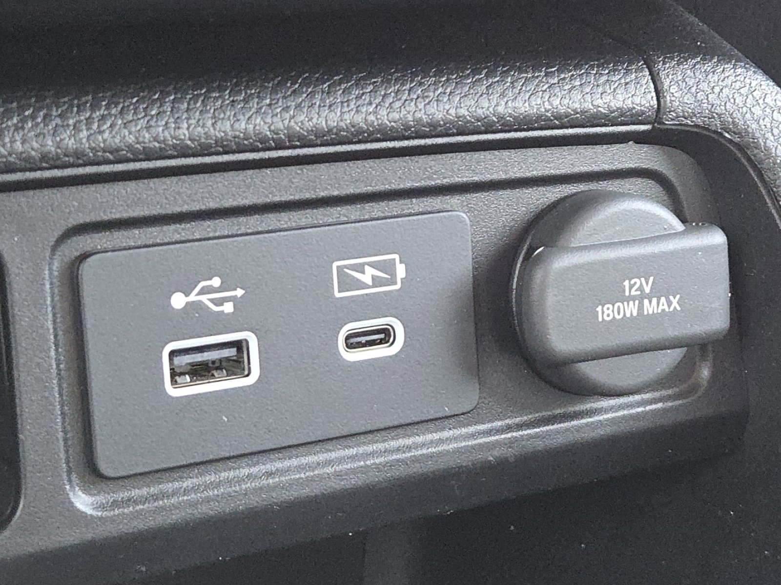 Used 2024 Honda Pilot Touring image 32