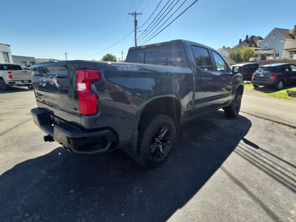Used 2025 Chevrolet Silverado 1500 LT Trail Boss w/ Convenience Package II AWD/4WD image 7