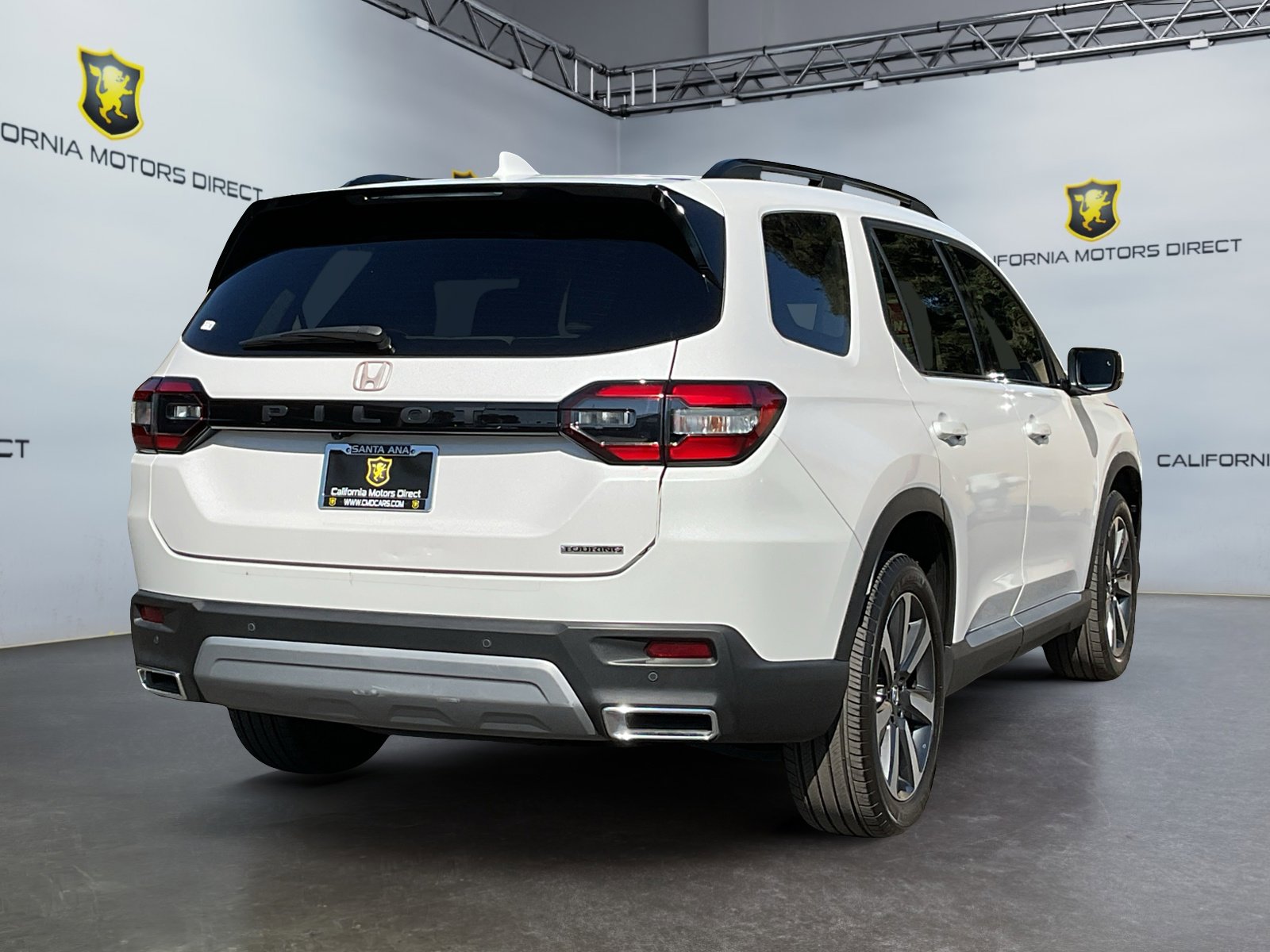 Used 2024 Honda Pilot Touring image 5