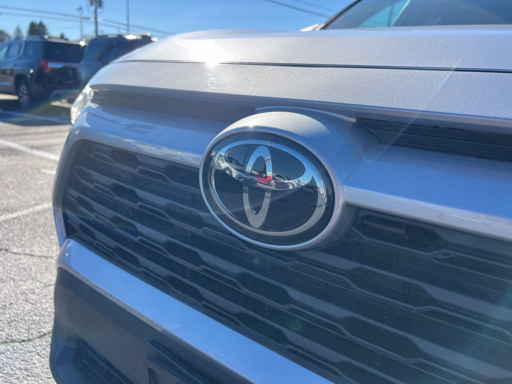 Used 2024 Toyota RAV4 XLE w/ Convenience Package AWD/4WD image 30