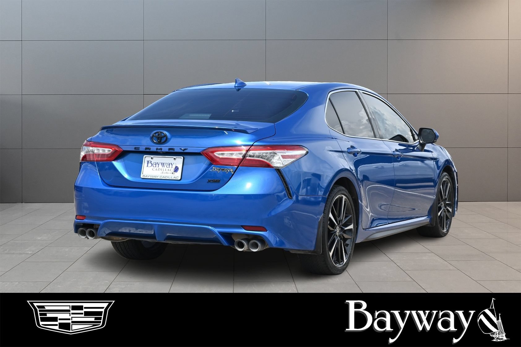 Used 2020 Toyota Camry XSE FWD image 6