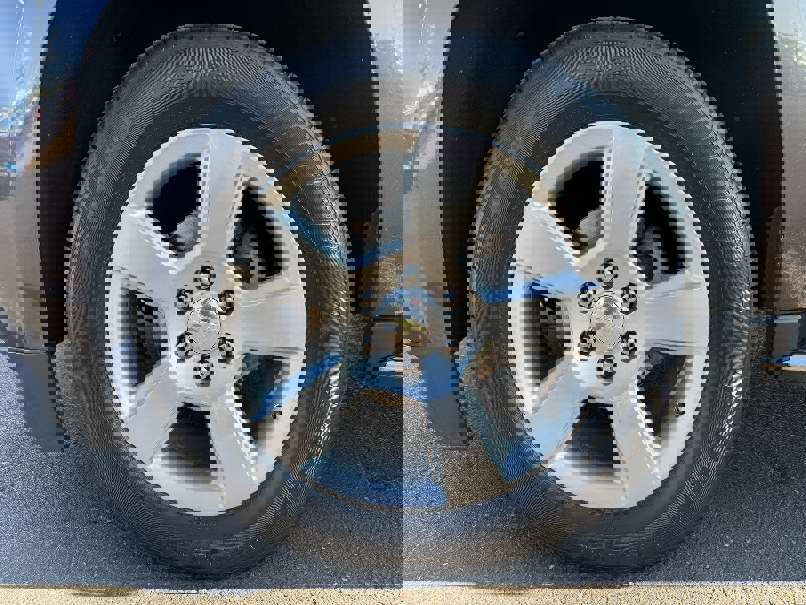 Used 2018 Chevrolet Suburban Premier image 11