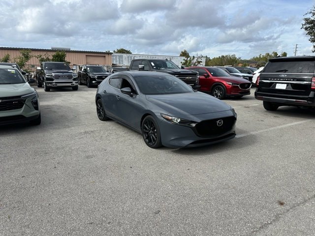 Used 2019 MAZDA MAZDA3 Hatchback w/ Premium Package image 6