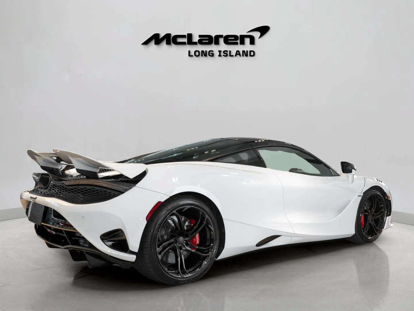 New 2027 McLaren 750S RWD image 6