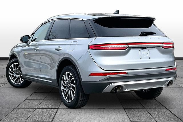 Used 2022 Lincoln Corsair AWD w/ Equipment Group 101A image 5