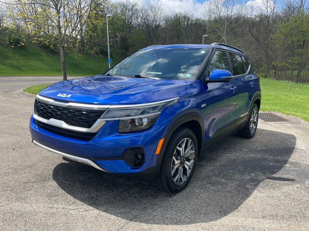 Certified 2022 Kia Seltos EX image 7