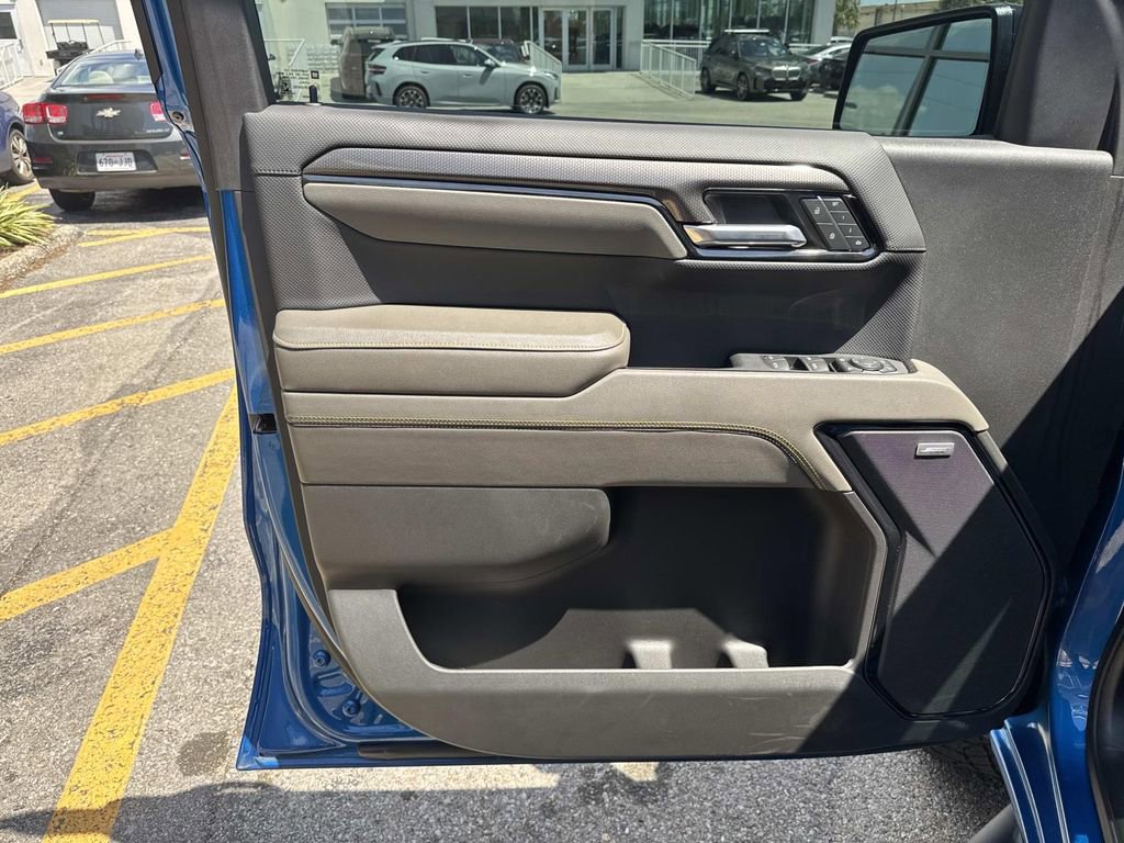 Used 2022 Chevrolet Silverado 1500 ZR2 w/ Technology Package image 20