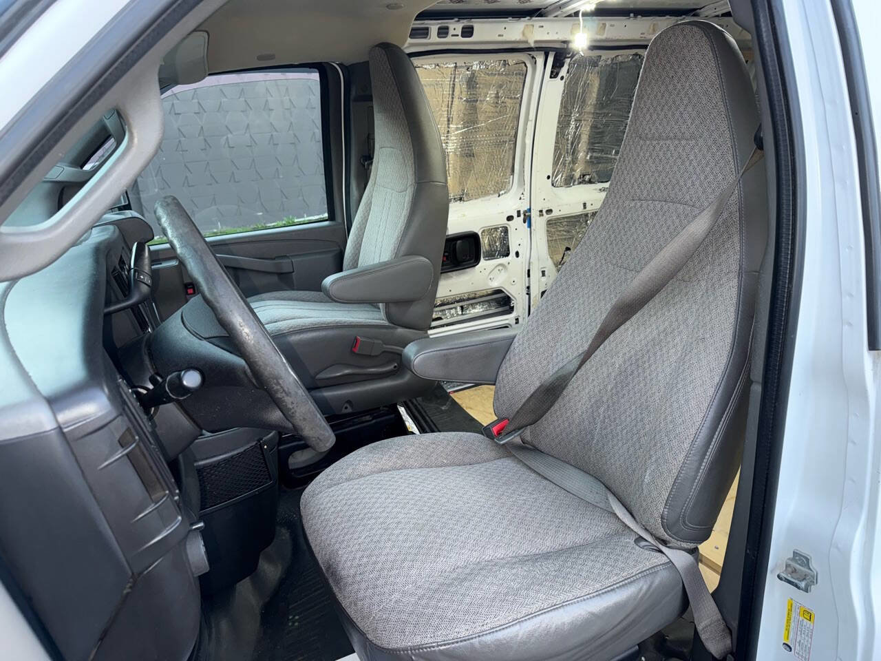 Used 2016 GMC Savana 2500 2500 3dr Extended Cargo Van w/ image 14