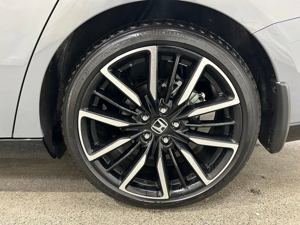 Certified 2025 Honda Accord Touring image 14