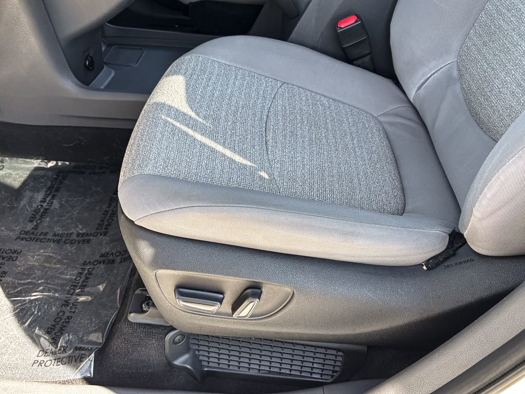 Used 2023 Toyota Sienna LE image 18