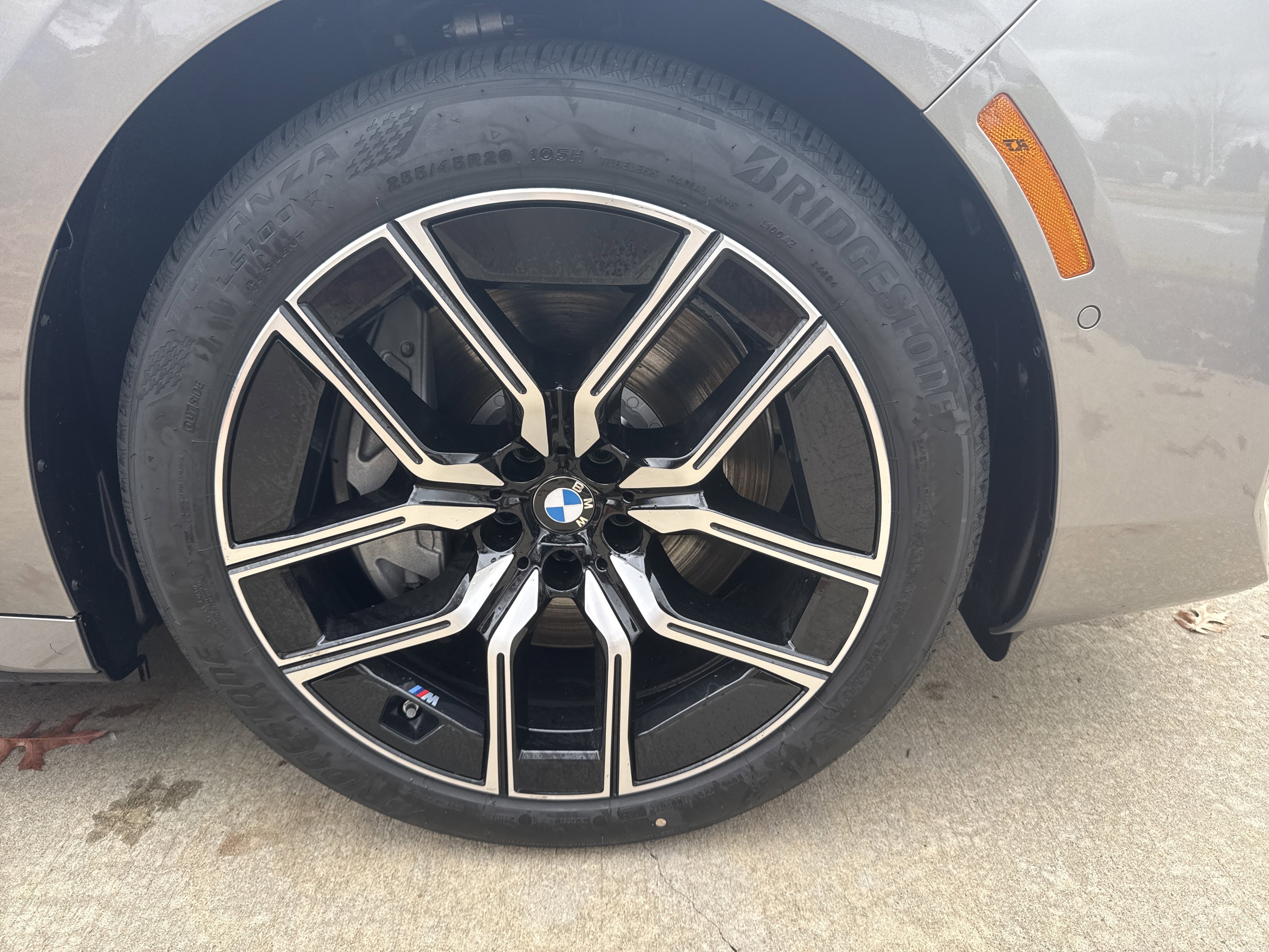 New 2026 BMW 750e xDrive AWD/4WD image 28