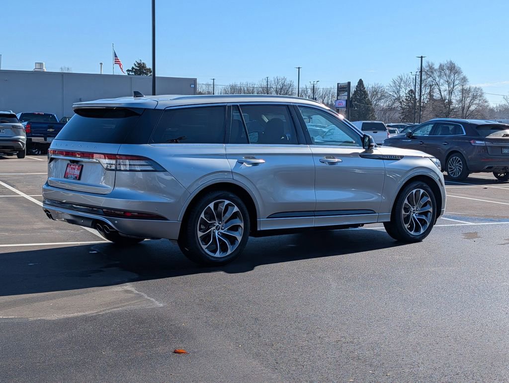 Used 2021 Lincoln Aviator Grand Touring w/ Equipment Group 302A image 5