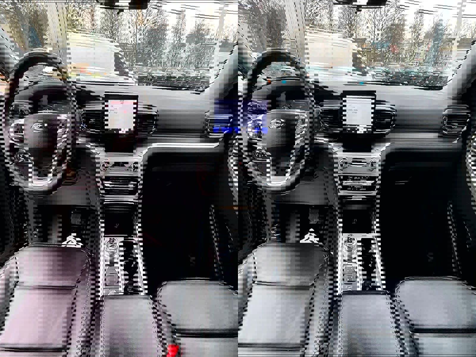 Used 2023 Ford Explorer XLT w/ Equipment Group 202A image 22