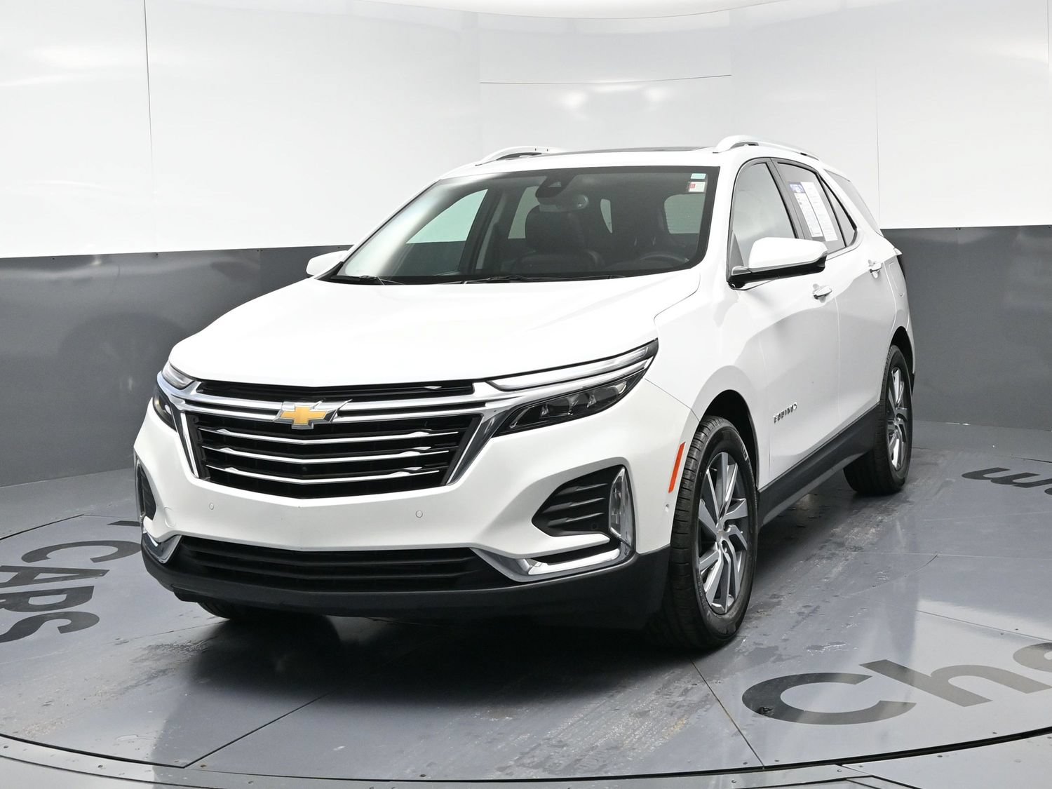 Used 2024 Chevrolet Equinox Premier FWD image 11