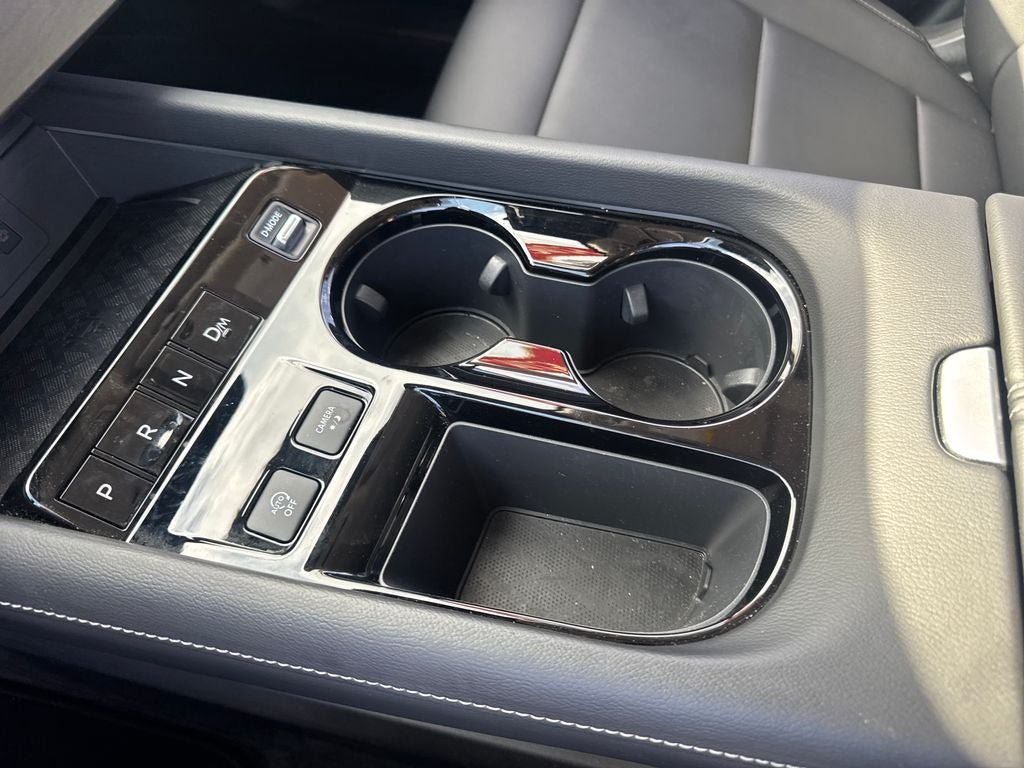 Used 2025 Nissan Murano SV FWD image 16