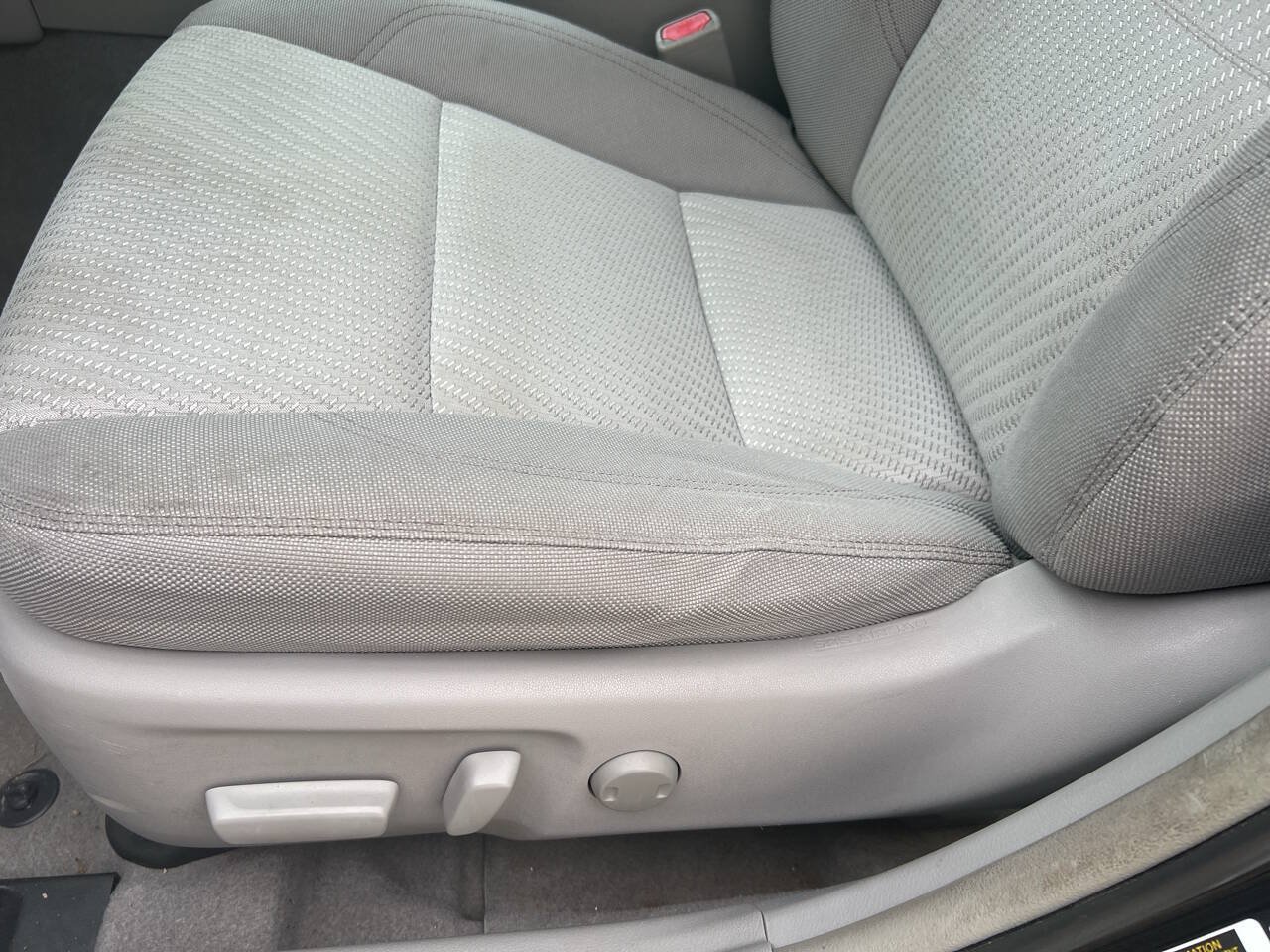 Used 2016 Toyota Camry LE FWD image 10