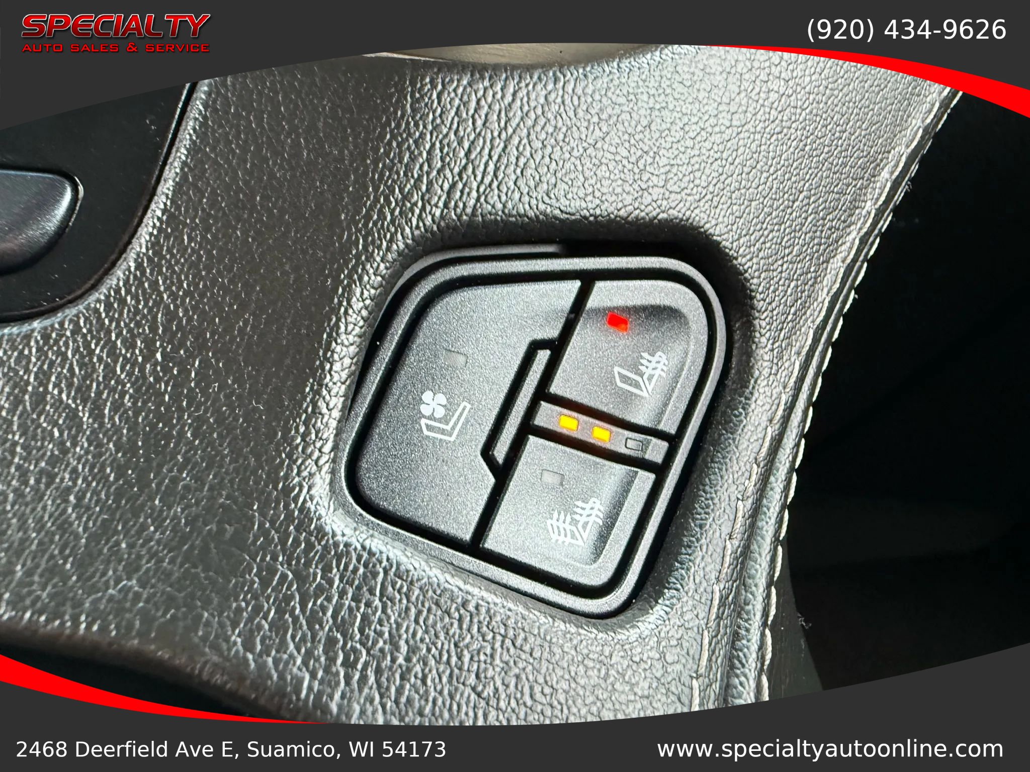 Used 2018 GMC Yukon Denali image 37