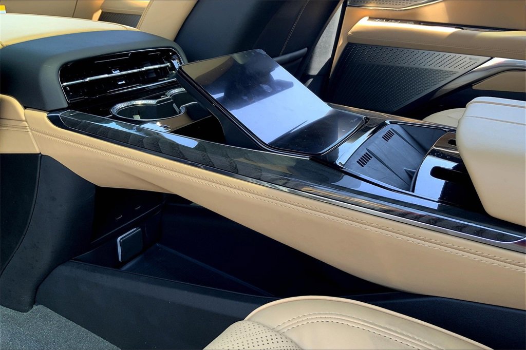 New 2025 Cadillac Escalade IQ Luxury 2 image 20