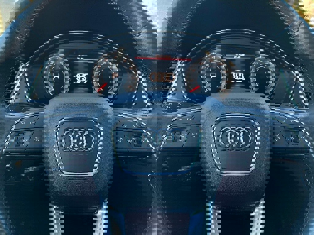 Used 2021 Audi Q5 2.0T Premium Plus w/ Premium Plus Package image 17