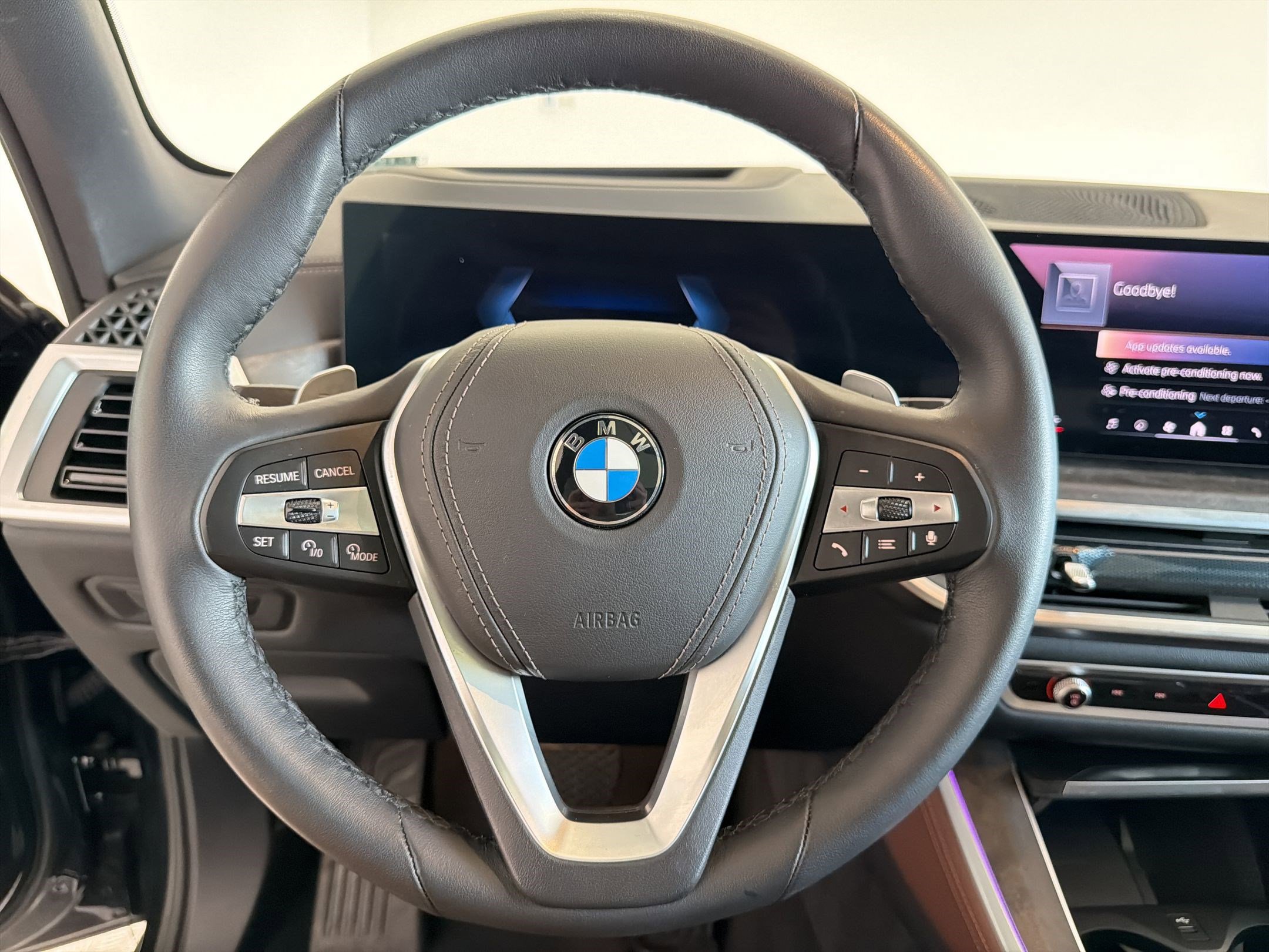 Used 2026 BMW X5 xDrive40i w/ Executive Package image 18