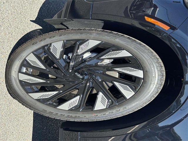 New 2026 Lincoln Nautilus Black Label w/ Jet Appearance Package image 7