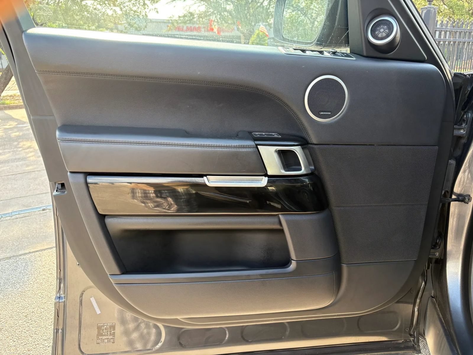 Used 2016 Land Rover Range Rover HSE AWD/4WD image 6
