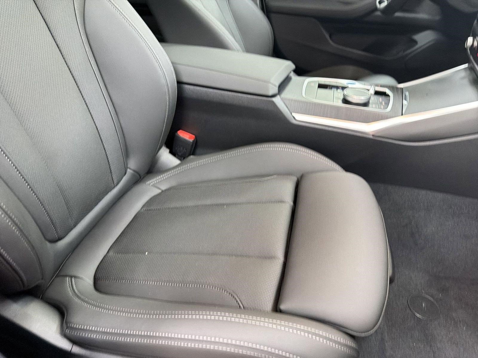 Used 2026 BMW i4 xDrive40i w/ Premium Package AWD/4WD image 27