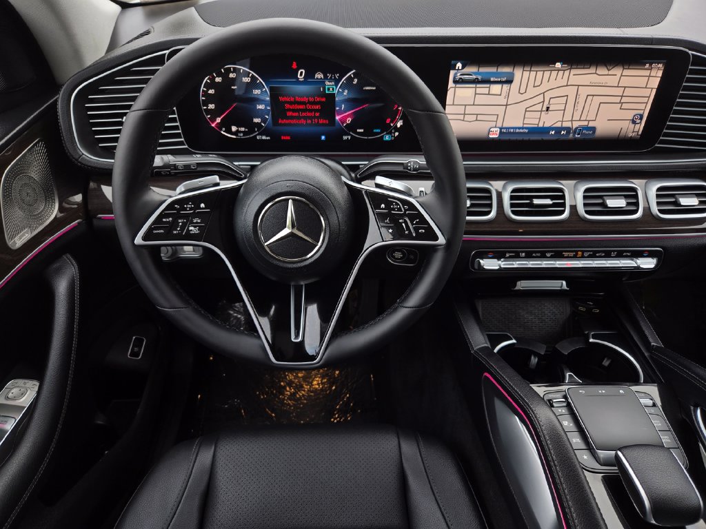 Used 2024 Mercedes-Benz GLS 450 4MATIC image 16