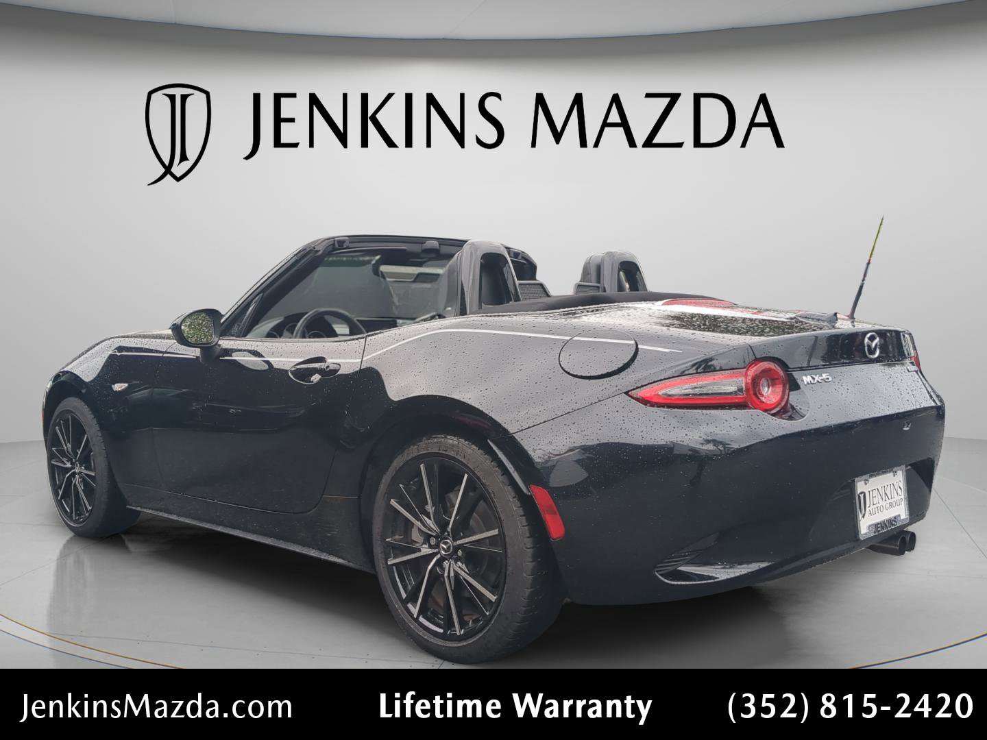 Certified 2024 MAZDA MX-5 Miata Grand Touring w/ Weather Package RWD image 4