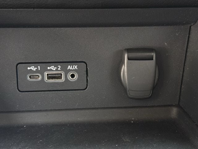 Used 2021 Nissan Sentra SV FWD image 22