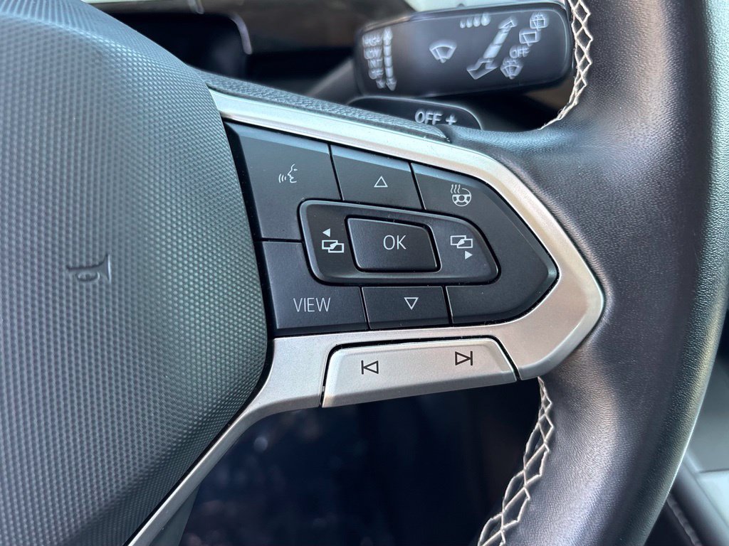 Used 2025 Volkswagen Atlas SE FWD image 12